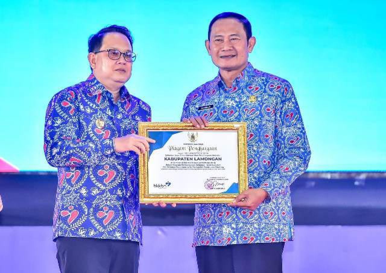Sukses Bangun Kualitas Ketahanan Keluarga, Lamongan Diganjar IBangga Award 2024