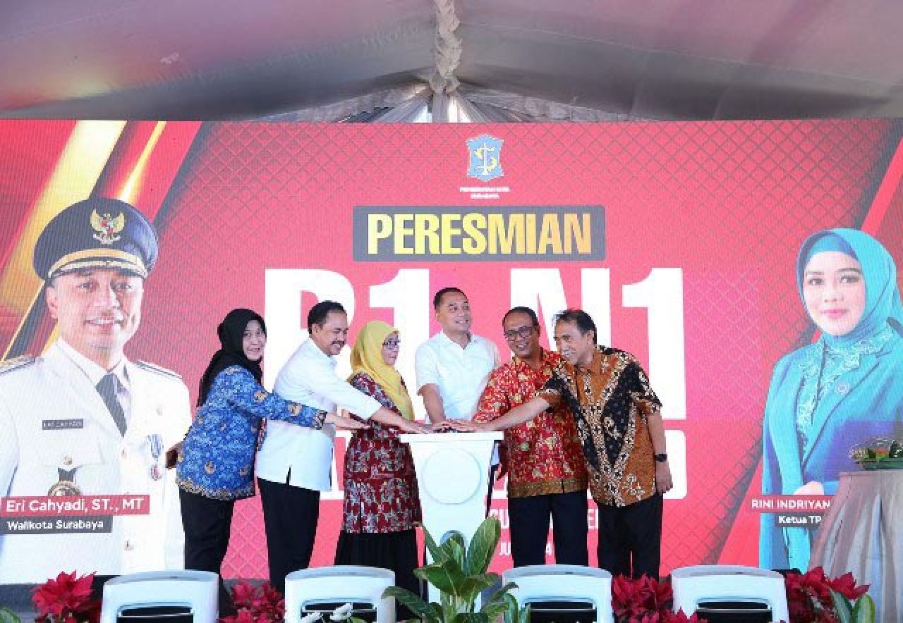 Permudah Layanan Kesehatan, Pemkot Surabaya Sediakan 1 RW 1 Nakes dan 1 Ambulans Kelurahan