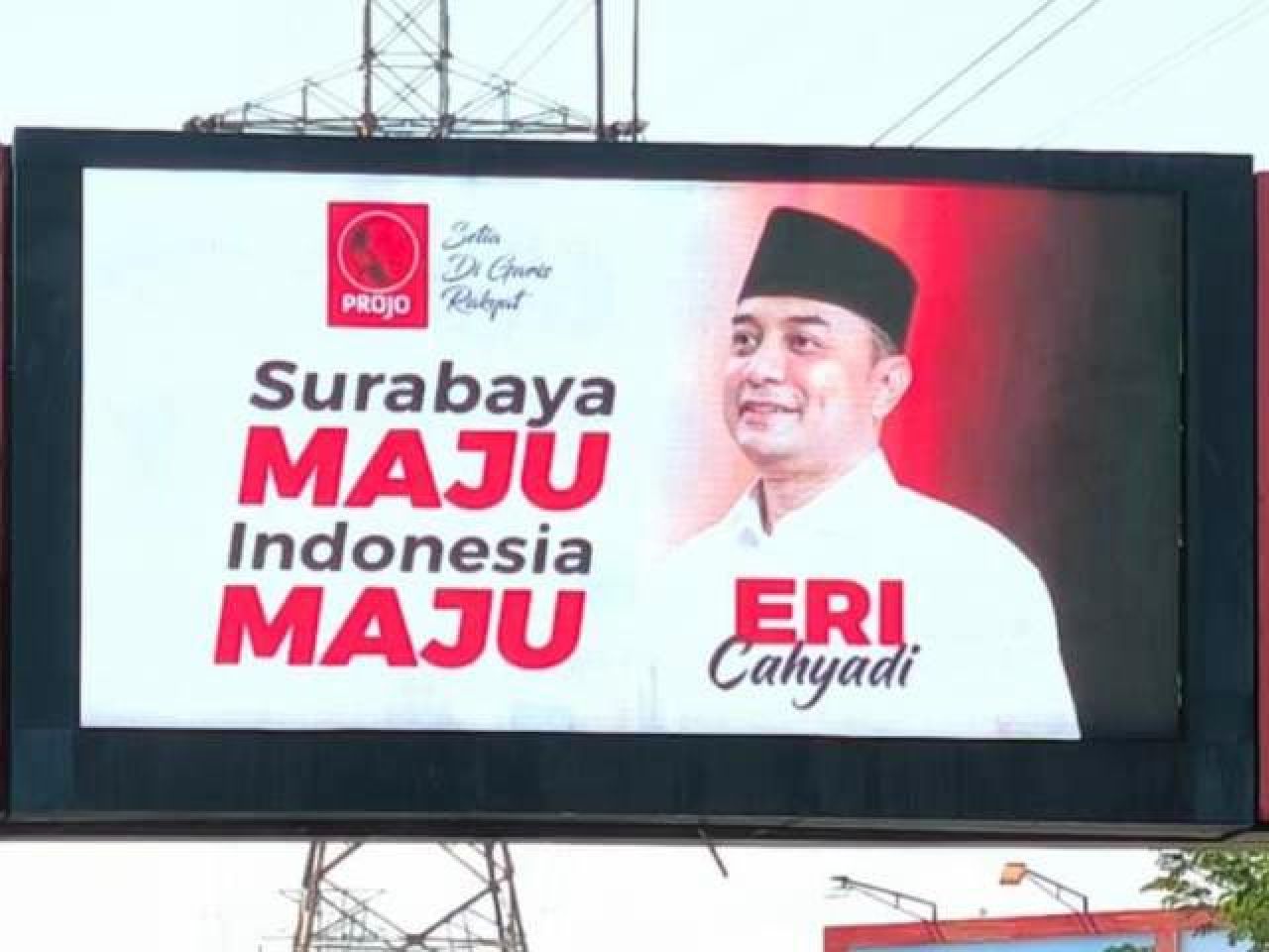 Pro Jokowi Dukung Eri Cahyadi, Urusan Tandem Jagokan Bayu Airlangga Bukan Armuji!