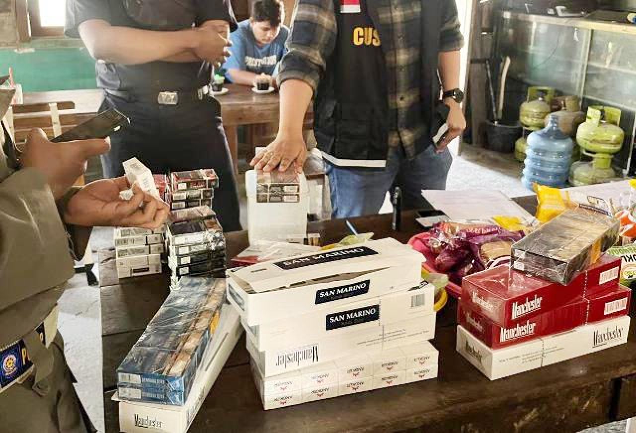 Lamongan Kian Gencar Gempur Rokok Ilegal, Kali Ini Sikat 4.040 Batang!