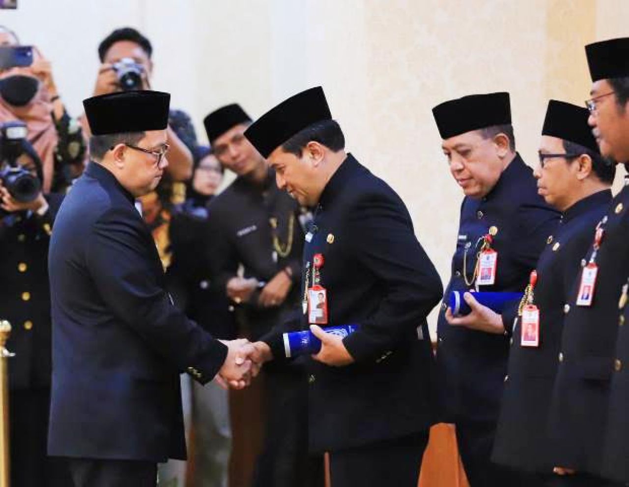 15 Eselon II Pemprov Jatim Duduki Jabatan Baru, Lilik Pudjiastuti Tertajir Berharta Rp 25,8 M!