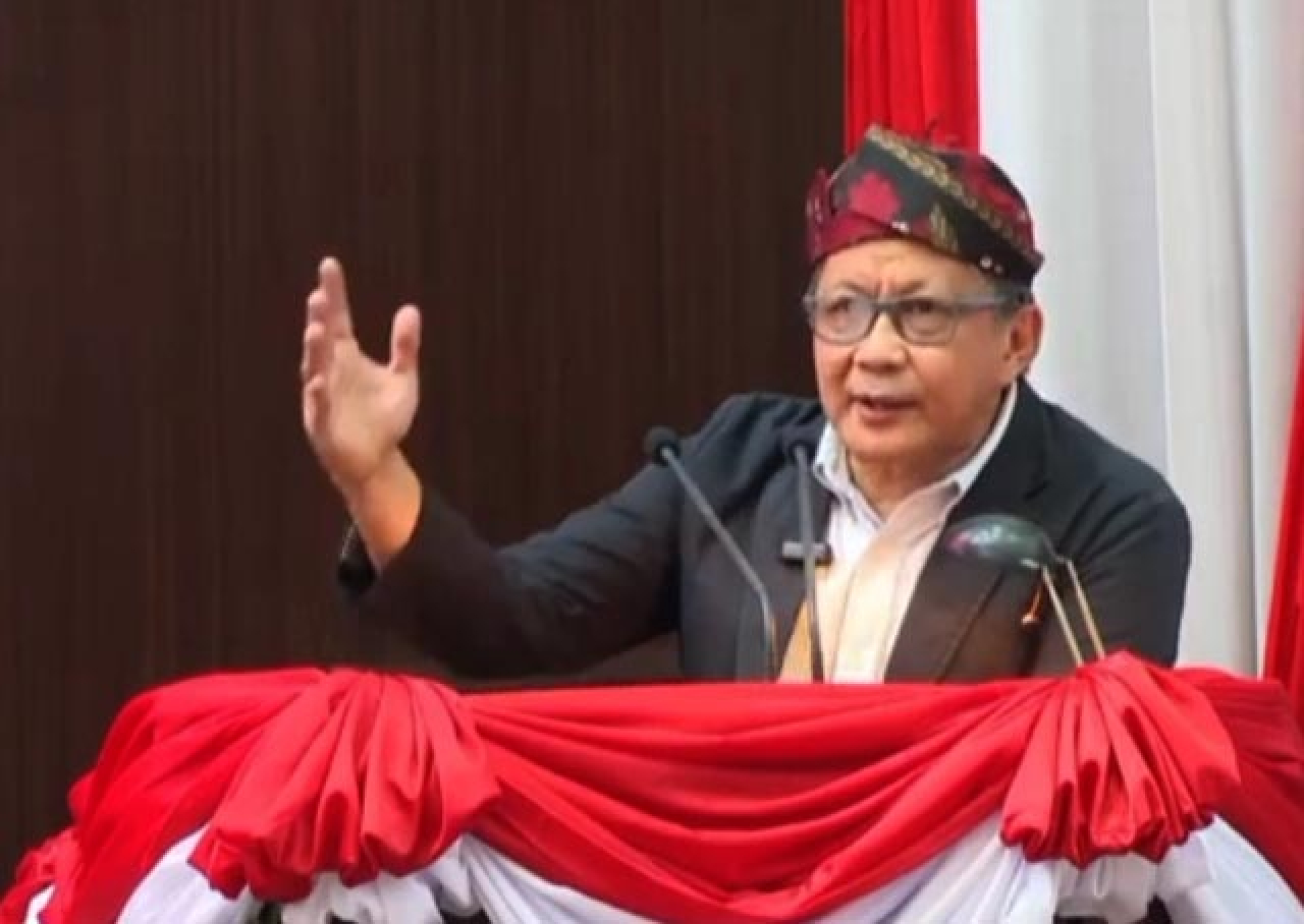 Rocky Gerung Kuliti DPRD Jatim: Parlemen Dirancang untuk Bicara, Bukan Transaksi Amplop!