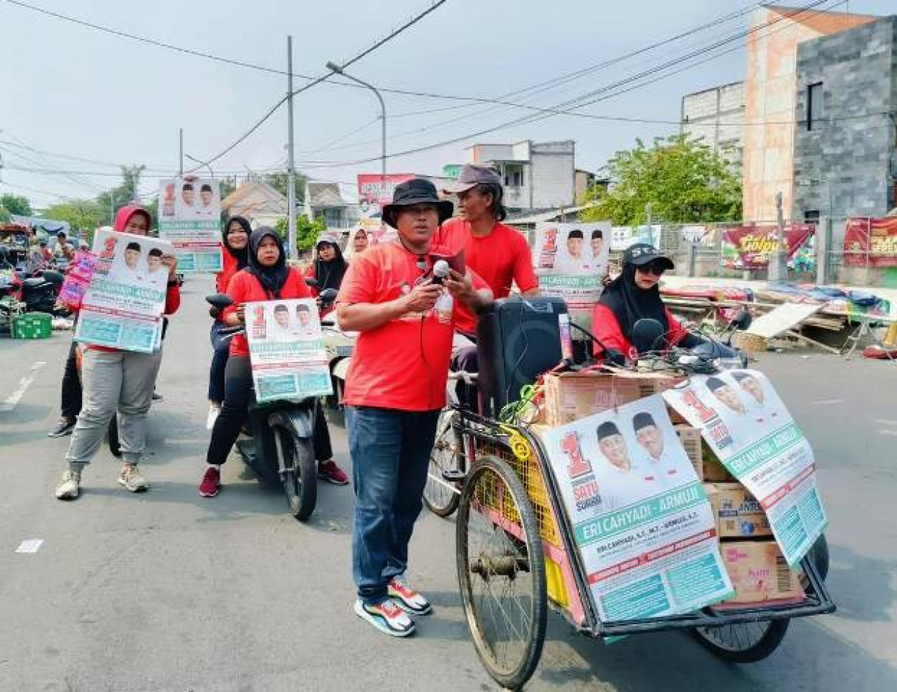 Kampanye Pamungkas Pilkada, Kader PDIP Surabaya Bergerak Serentak di 153 Kelurahan!