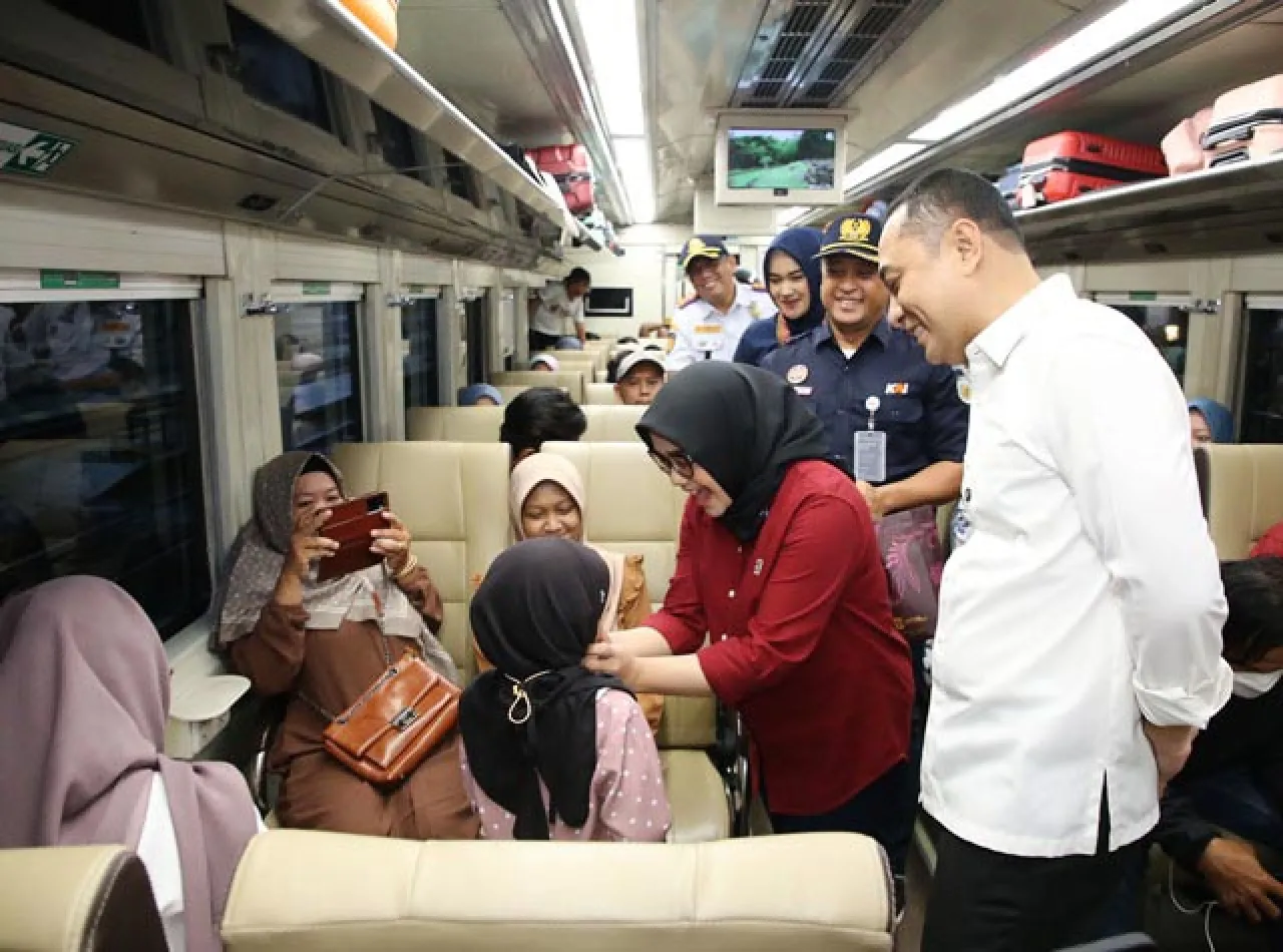 Puncak Arus Mudik Transportasi KA, 28.000 Penumpang dari Surabaya Pulang Kampung!