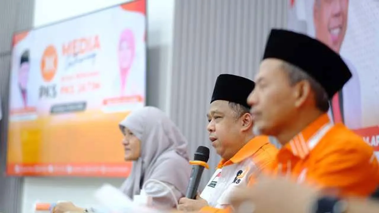 Ramadhan Makin Seru Bareng PKS Jatim, Diantar Mudik hingga Dibelikan Baju Baru!