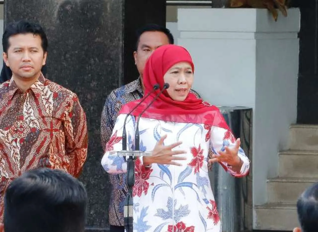 Dugaan Korupsi Hibah SMK Rp 65 M di Dindik Jatim, Khofifah: Jangan Diikut-ikutkan Saya!