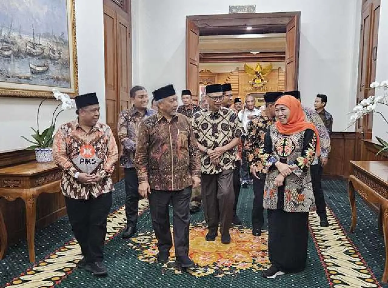 Presiden PKS Kunjungi Khofifah, Dukung Wujudkan Jatim Gerbang Baru Nusantara