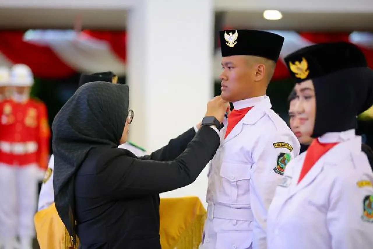 75 Paskibraka Banyuwangi Dikukuhkan, Ipuk: Bukan Hanya untuk Gagah Sehari!