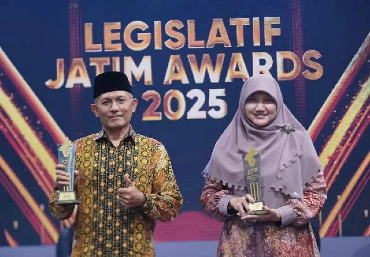 Borong Award! PKS Jatim Terbaik Kaderisasi, Ketua Fraksi Hebat Urusan Ekonomi