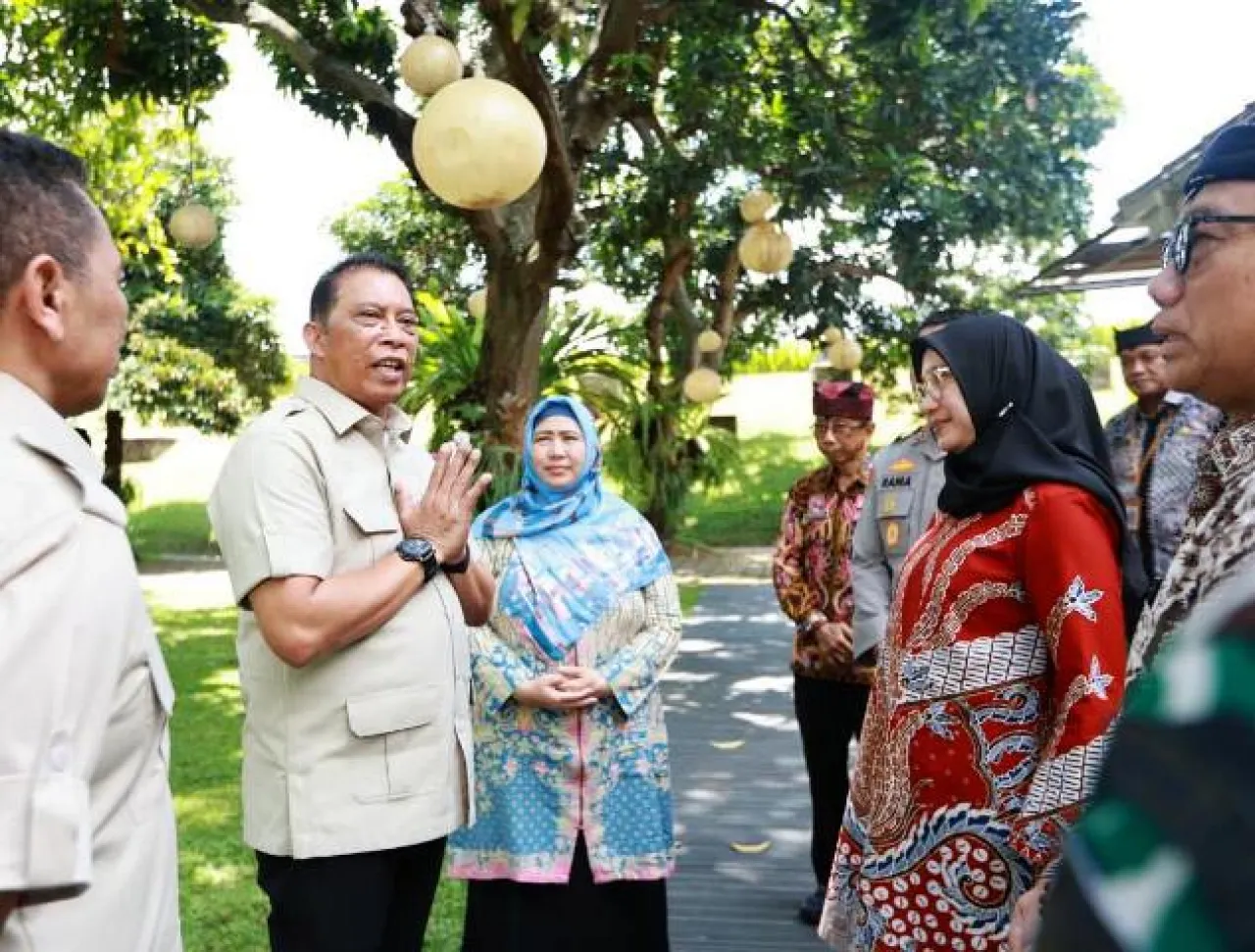 BGN Tinjau Pelaksanaan MBG di Banyuwangi: 4 Standar Harus Dipenuhi!