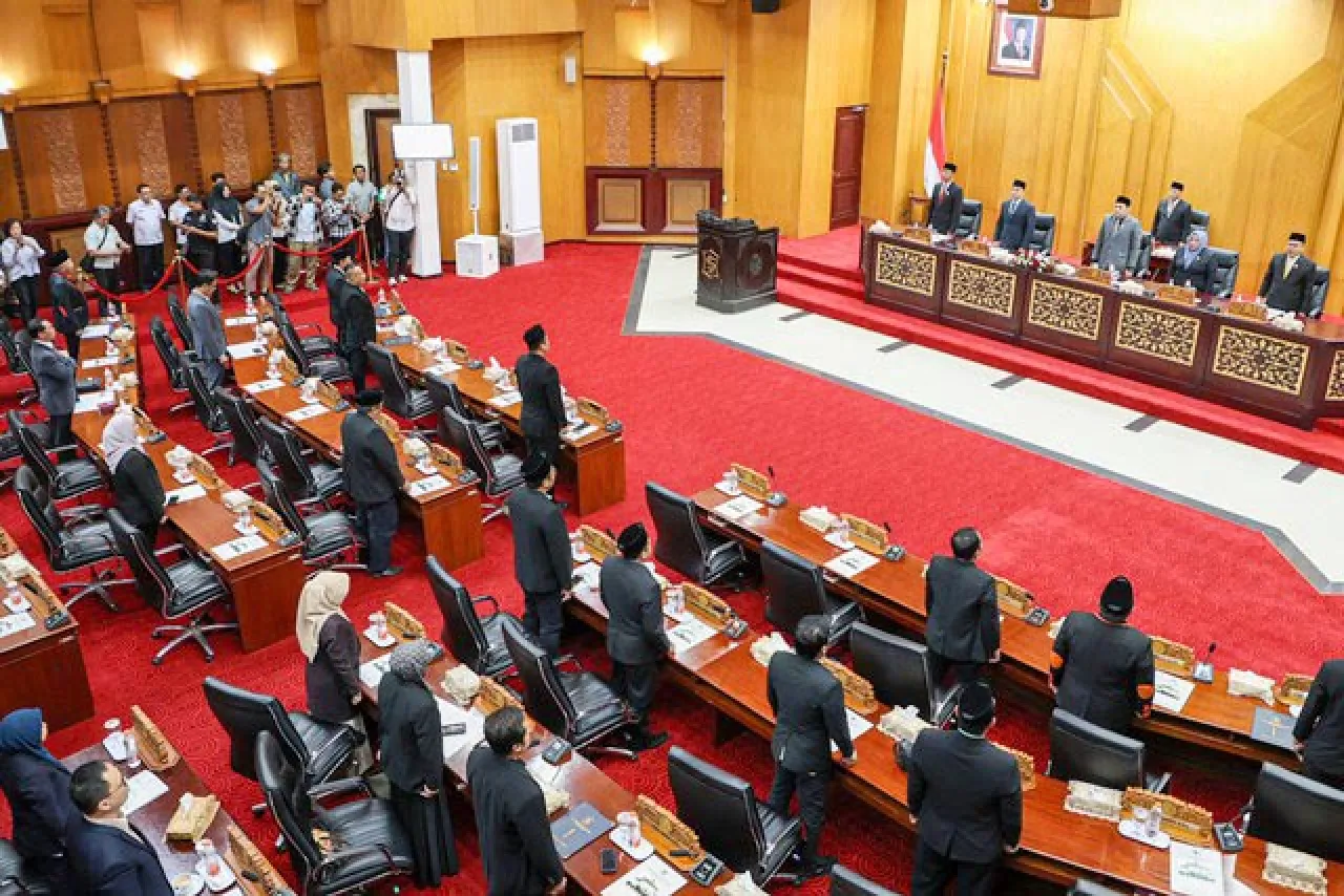 R-APBD Surabaya 2026 Disepakati, TKD Dipangkas Tak Ganggu Program Kerakyatan!
