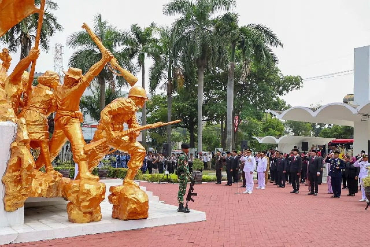 Hari Pahlawan, Eri Cahyadi Lecut Warganya Tak Jadi Penonton di Kota Sendiri!