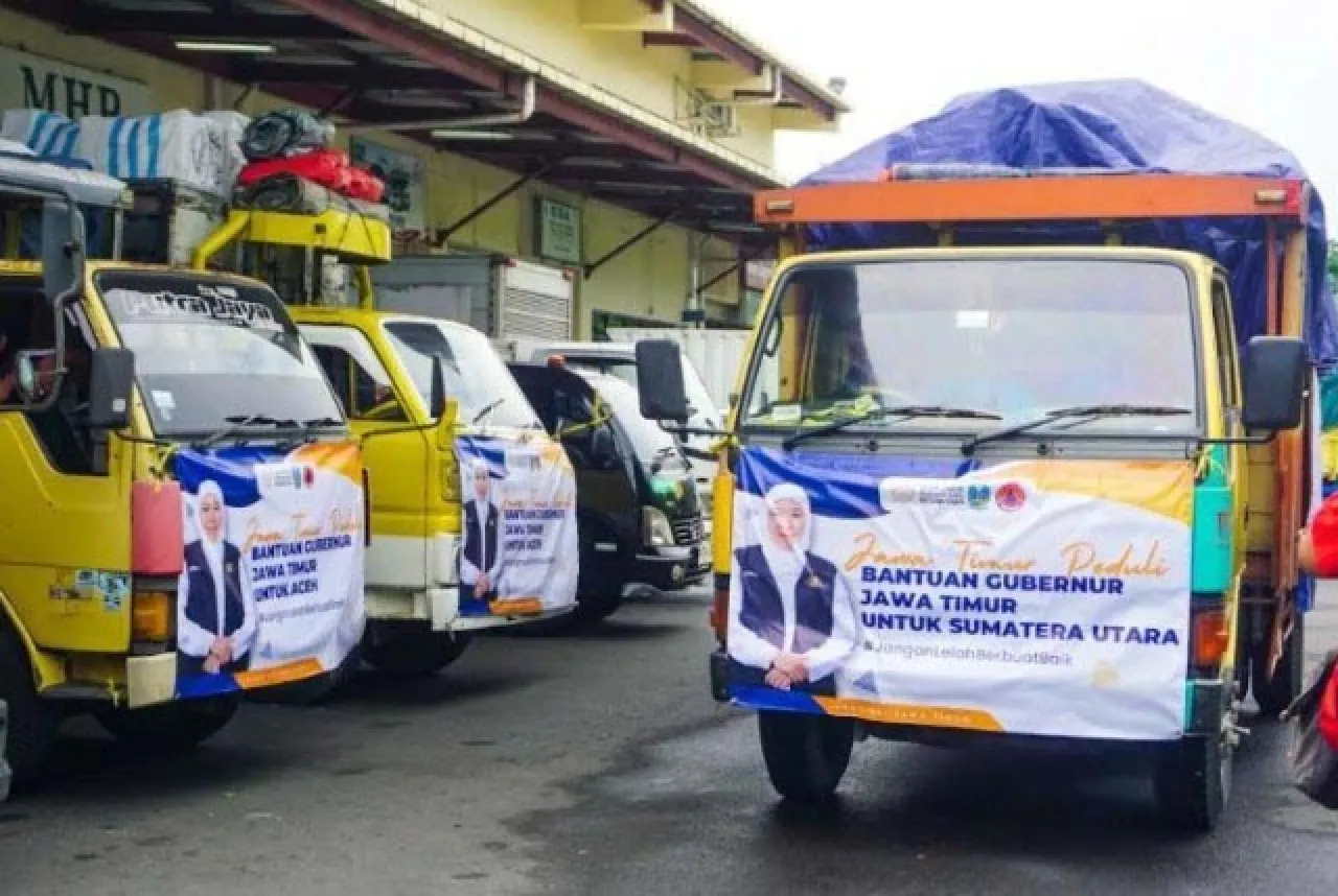 Khofifah Dirujak Netizen soal Bantuan ke Aceh-Sumatra, BPBD Jatim Angkat Suara!