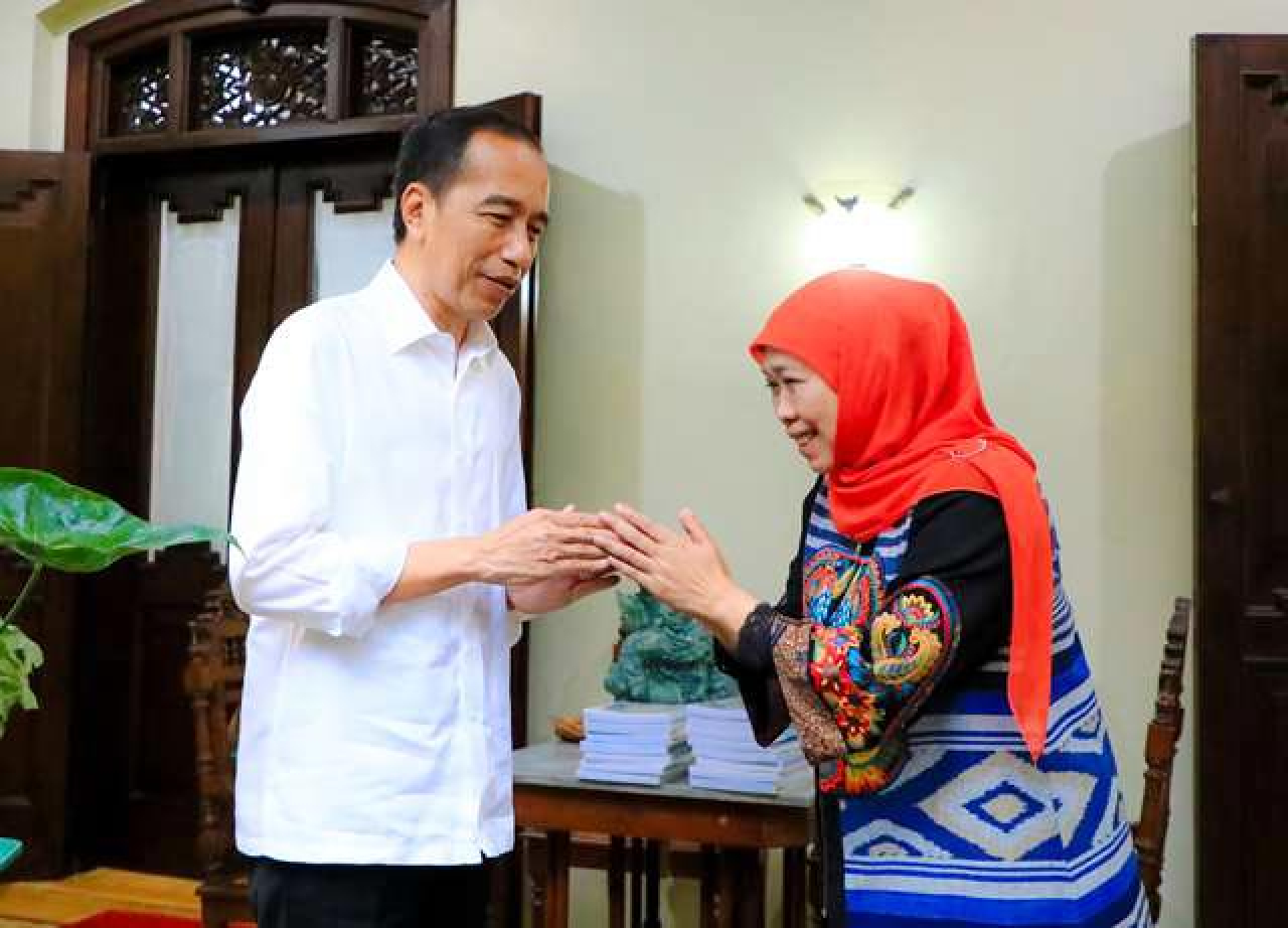 Khofifah Temui Jokowi di Solo Usai Retret, Ada Maksud Politik?