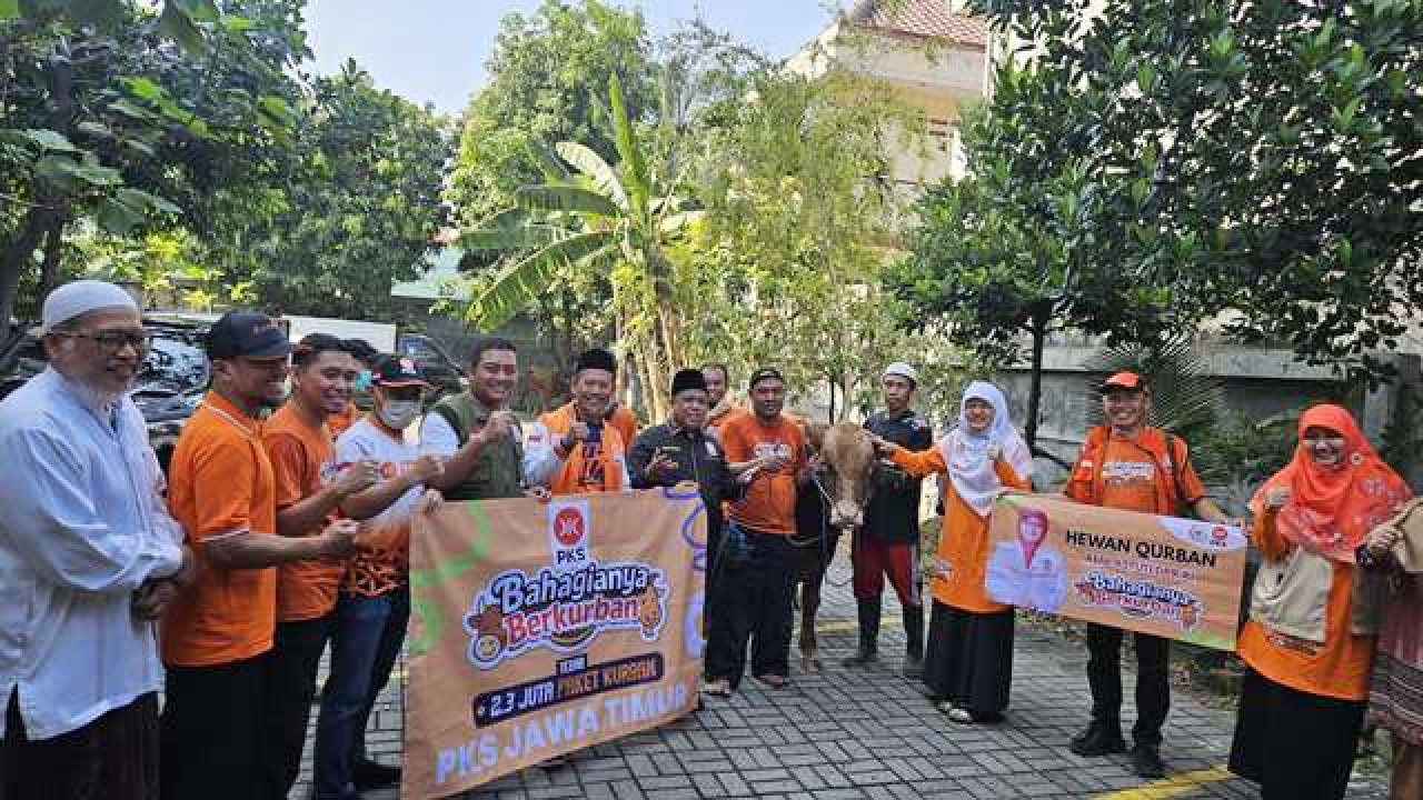 Bahagia Berkurban, PKS Jatim Salurkan 175.250 Paket Daging