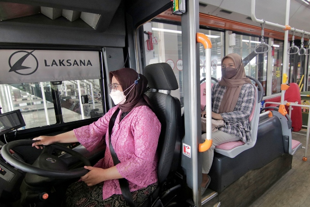 Tolak Trans Jatim Masuk Surabaya, Eri Cahyadi Tegas Lindungi Trayek Lama!