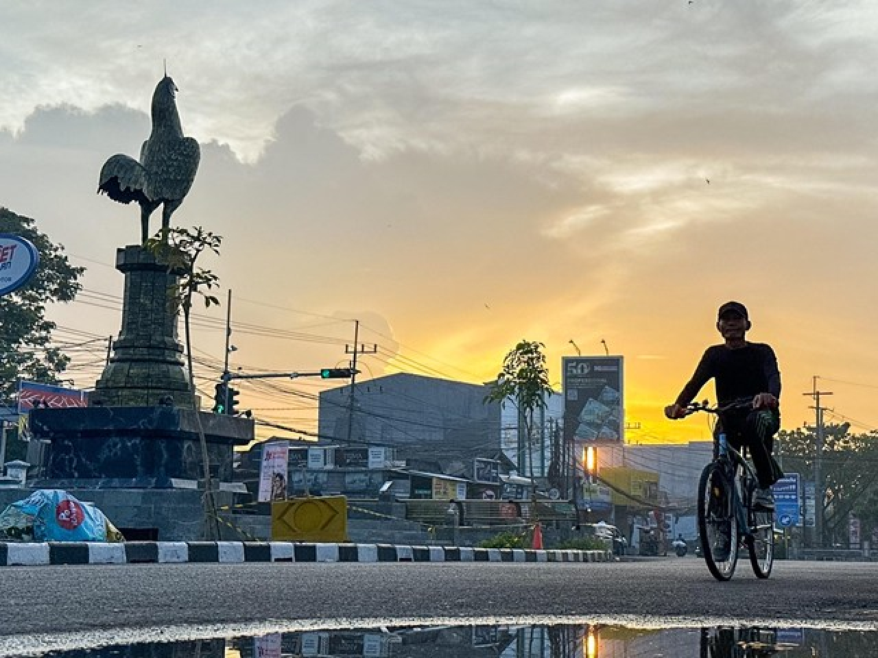 Ramai Patung Ayam Jago, Eri Cahyadi: Surabaya Tak Bisa Lepas dari Sawunggaling!