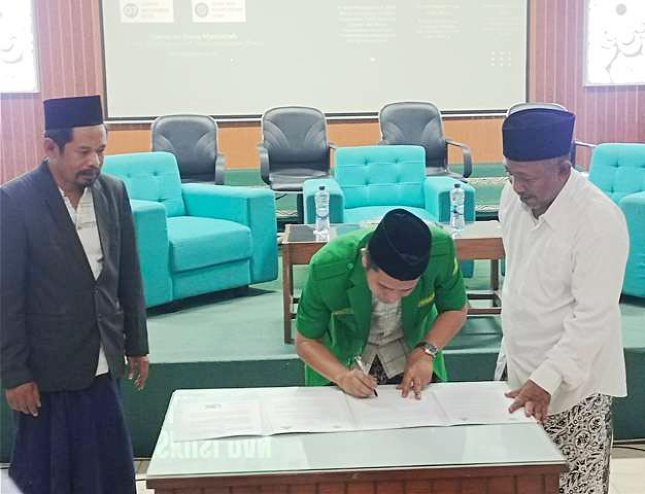 Gerakan Desa Maslahah, Ansor Jatim Teken MoU dengan Dua Kampus!