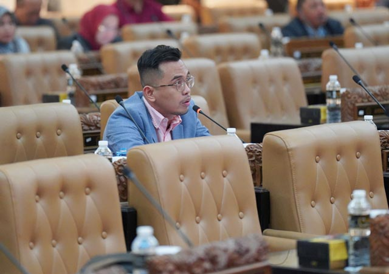 Khofifah Absen Lagi di Paripurna DPRD Jatim, Gerindra Protes Ingatkan soal Etika!