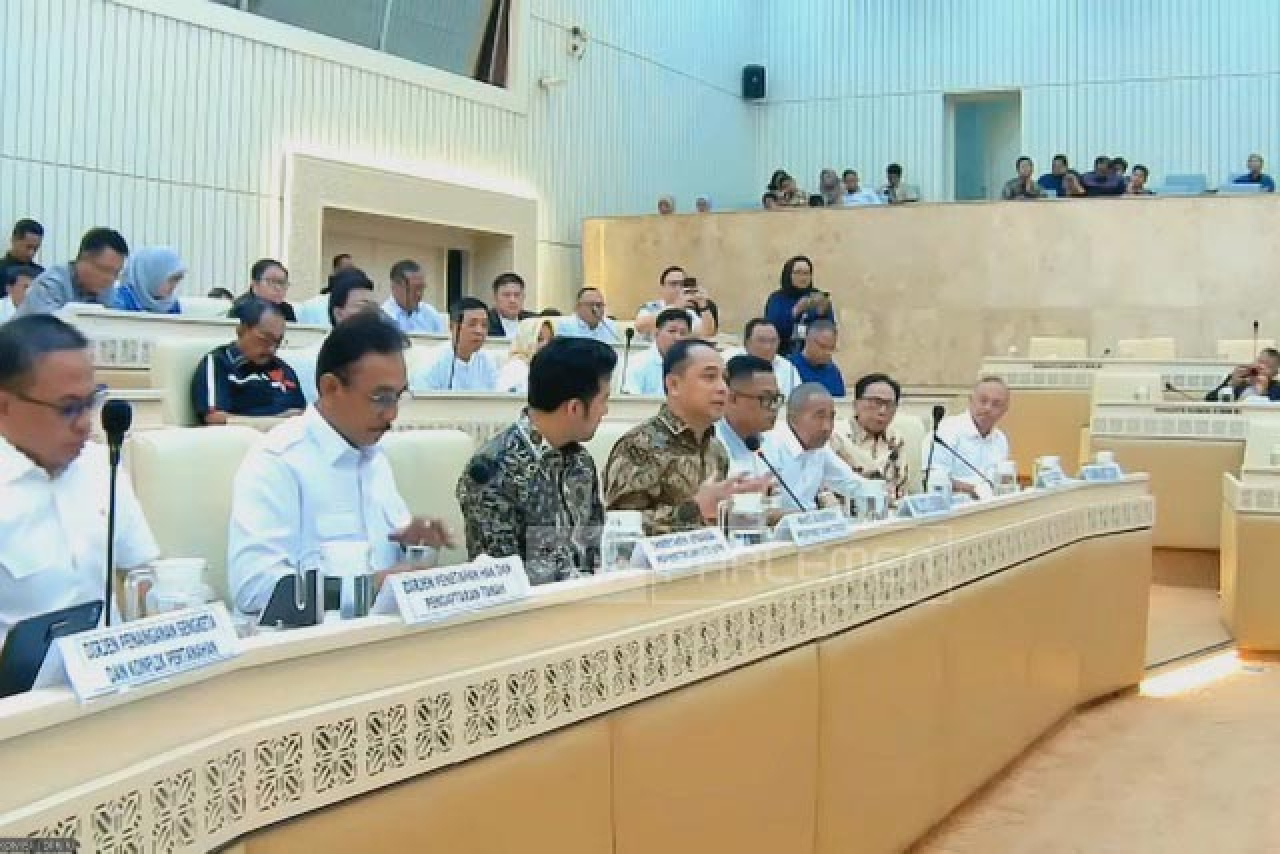 Eri Cahyadi Pimpin Perjuangan Warga Eigendom ke Senayan, DPRD Surabaya Lempar Pujian!