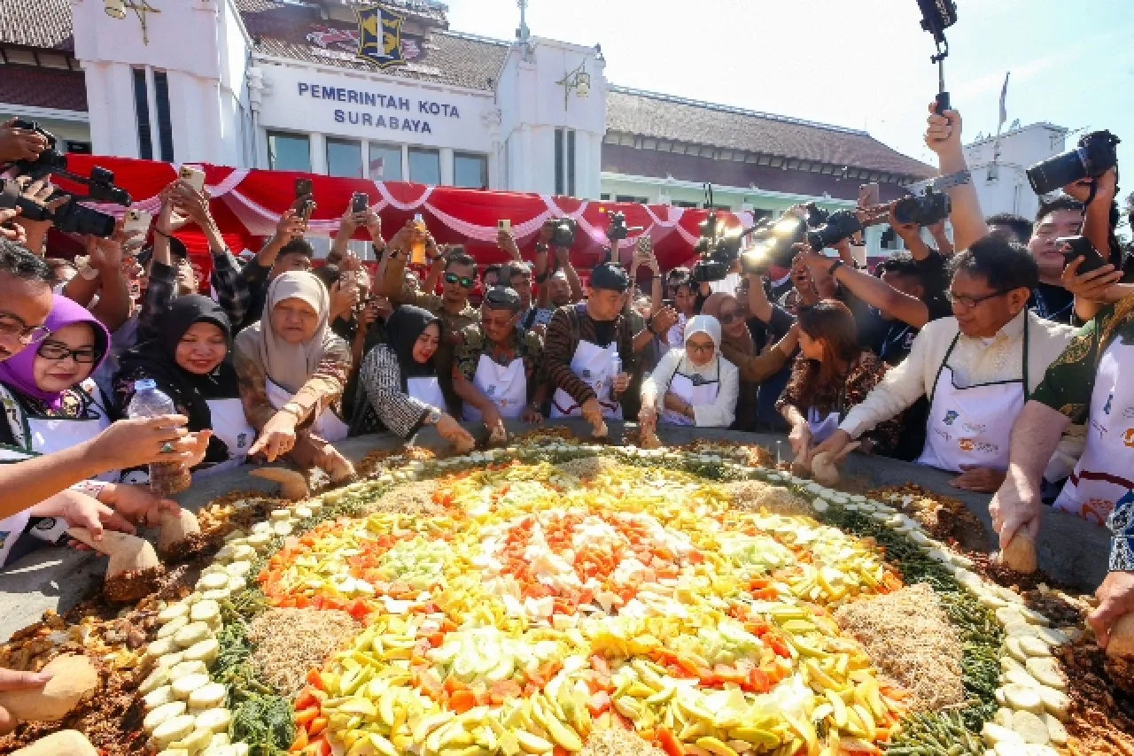 Top! Festival Rujak Uleg dan Surabaya Vaganza Masuk 125 Event KEN 2026