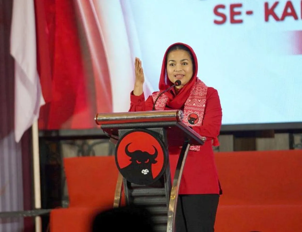 PAC PDIP se-Sidoarjo Dilantik, Puti Guntur: Yang Loyal, Jangan Mencla-mencle!