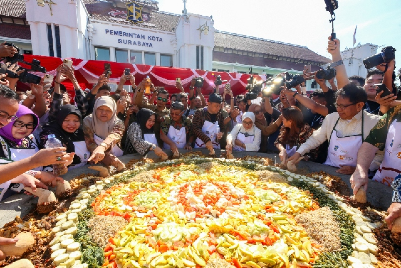 Top! Festival Rujak Uleg dan Surabaya Vaganza Masuk 125 Event KEN 2026
