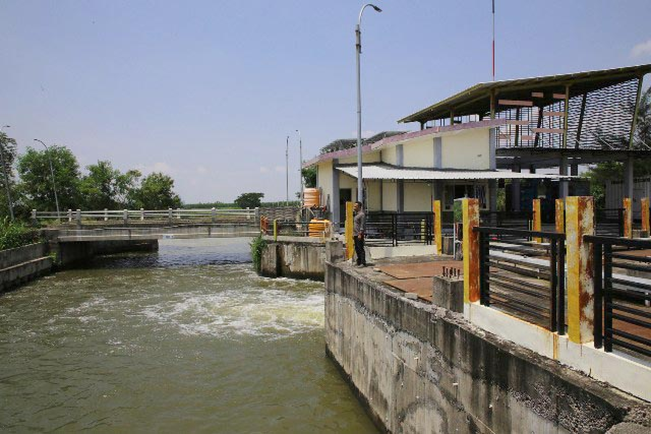 Osowilangun Diterjang Banjir, Pemkot Surabaya Operasikan Rumah Pompa 24 Jam!