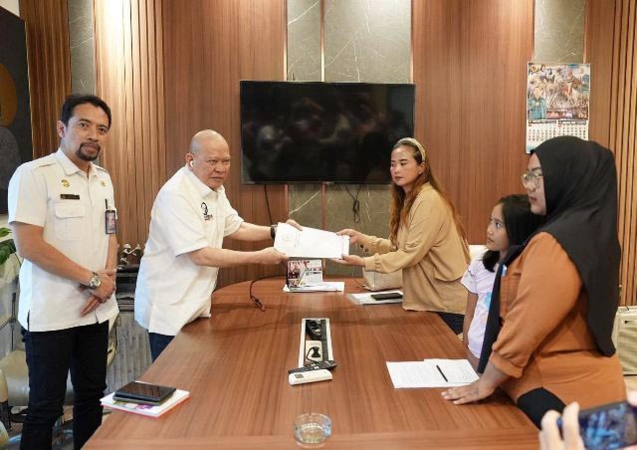 Warga Malang Ngadu ke LaNyalla, Ngaku Jadi Korban Penipuan Koperasi!