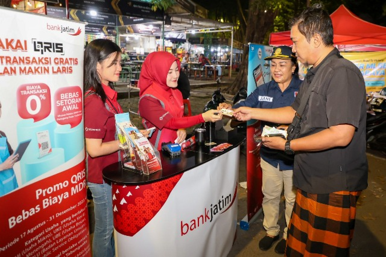 Gencarkan Parkir Nontunai, Pemkot Surabaya Gandeng 5 Bank Besar!