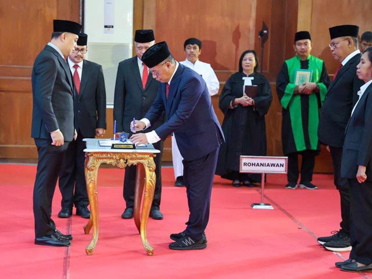 Eri Cahyadi Rotasi 78 Pejabat Pemkot Surabaya, Ingatkan soal Loyalitas!