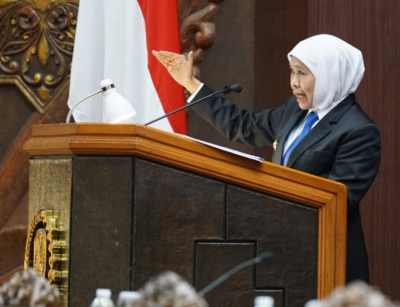LKPJ Dikritik Habis Fraksi-Fraksi DPRD Jatim, Khofifah Memanas!