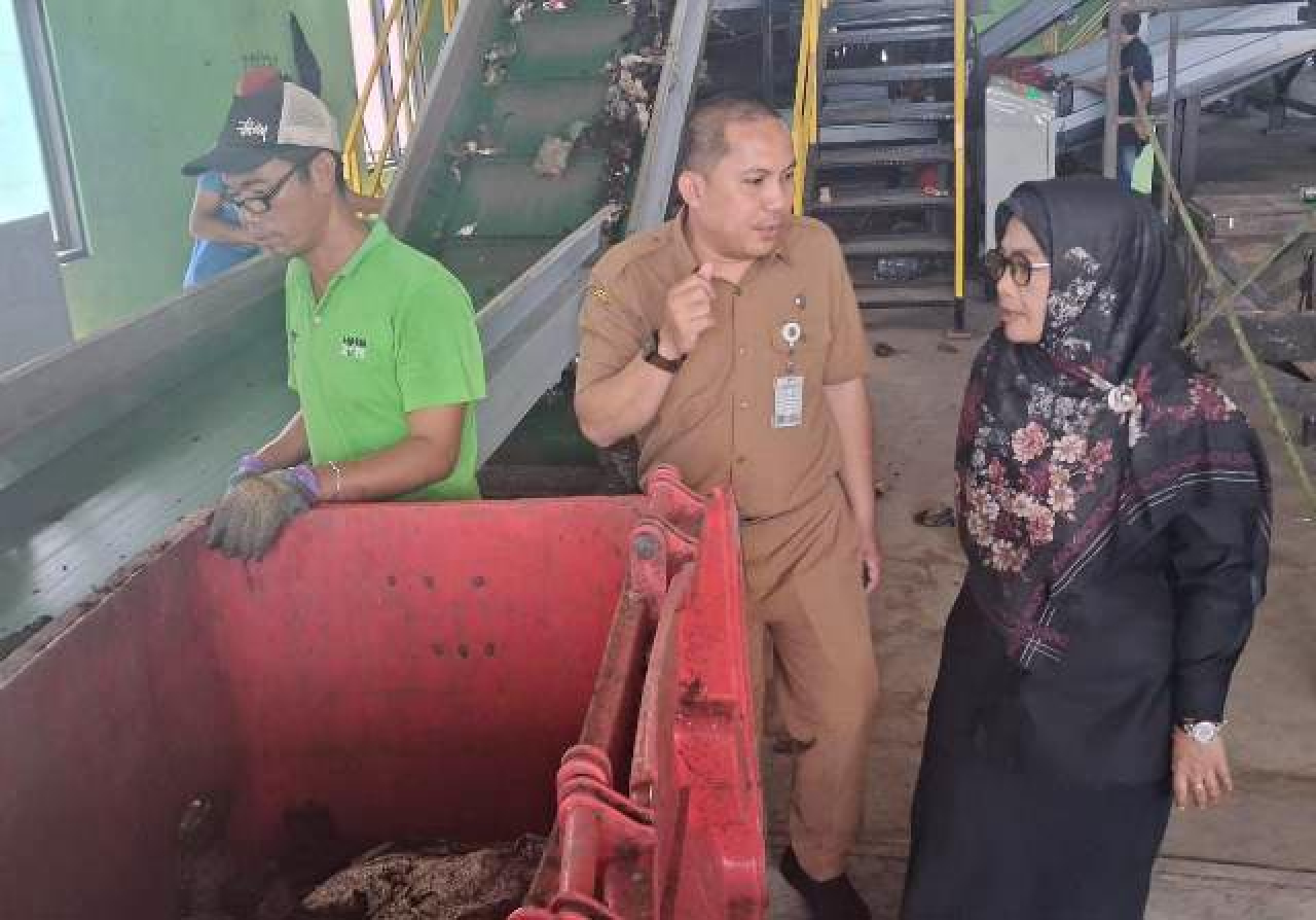 DLH Surabaya Pastikan Tak Ada Pengadaan Mesin RDF: Kami Masih Evaluasi!