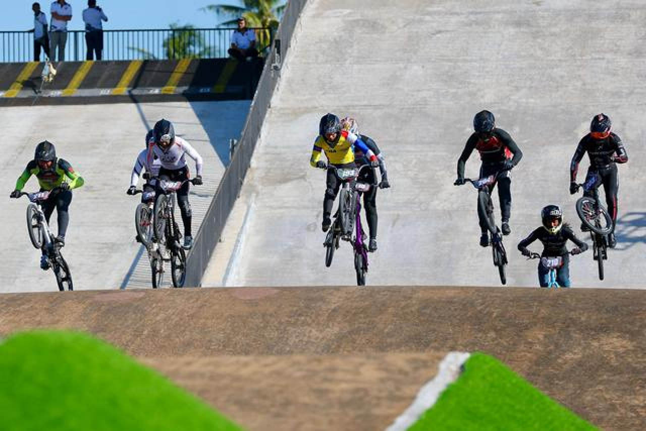 UCI Puji Banyuwangi BMX Supercross: Salah Satu Sirkuit Terbaik Dunia!