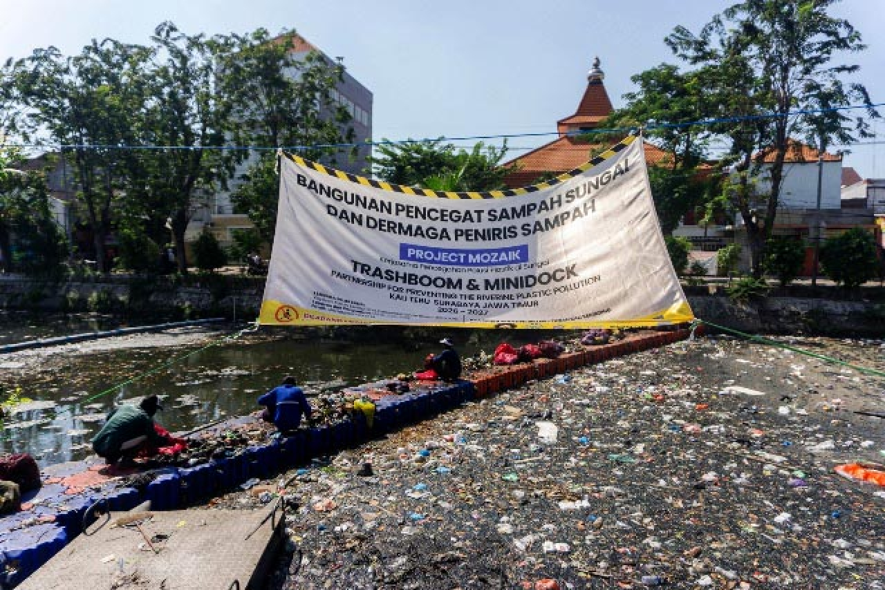 Cegah Sampah Plastik ke Laut, Surabaya Percontohan Nasional Program Indonesia-UEA