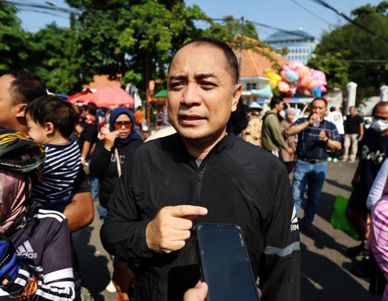 Turun ke CFD Taman Bungkul, Eri Cahyadi Kejar 'Umi-umi' Pelaku Dugaan Pungli!