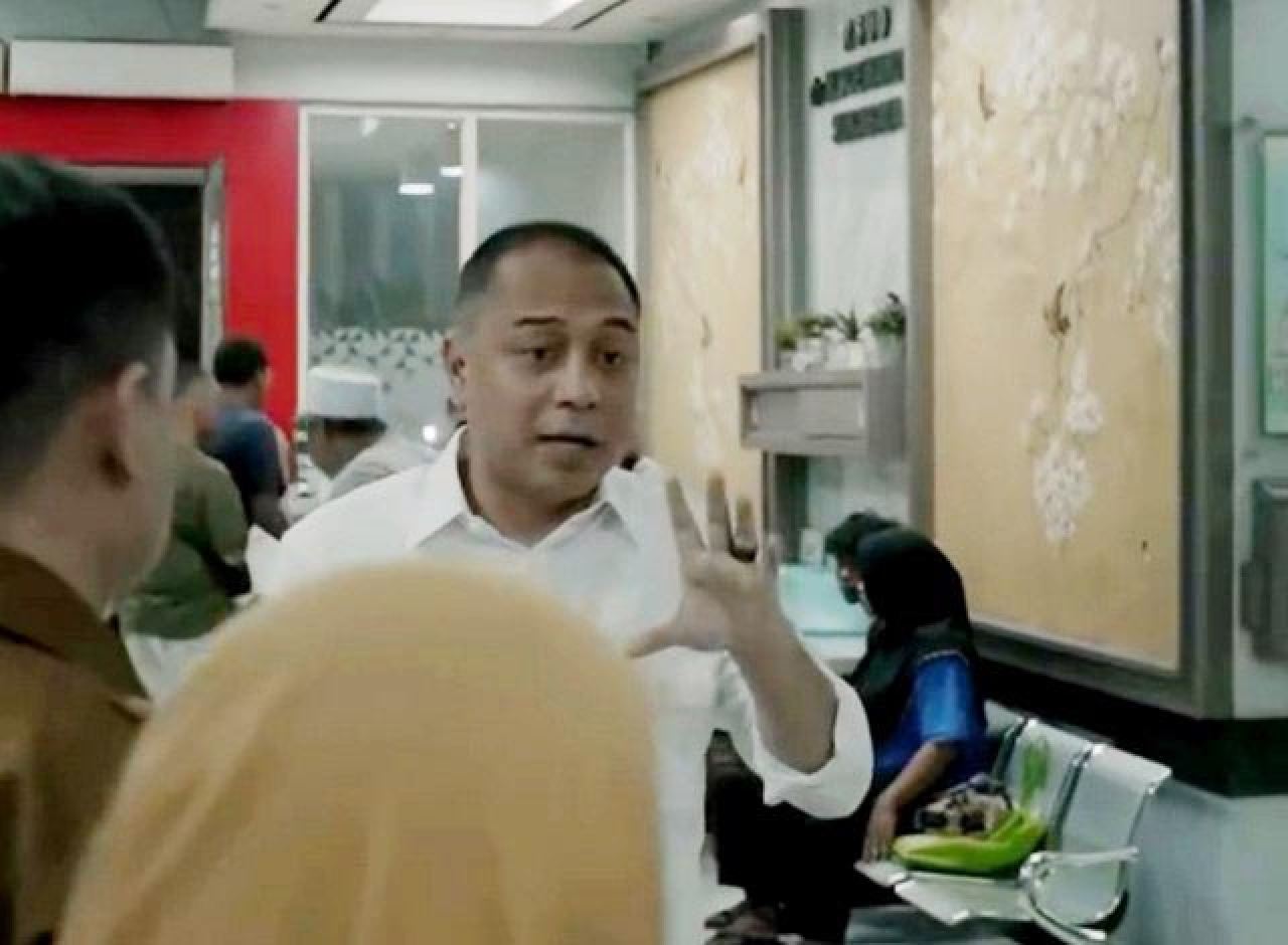 Eri Cahyadi Minta Layanan Obat RSUD Soewandhie Dipercepat: Nonracikan 15 Menit!