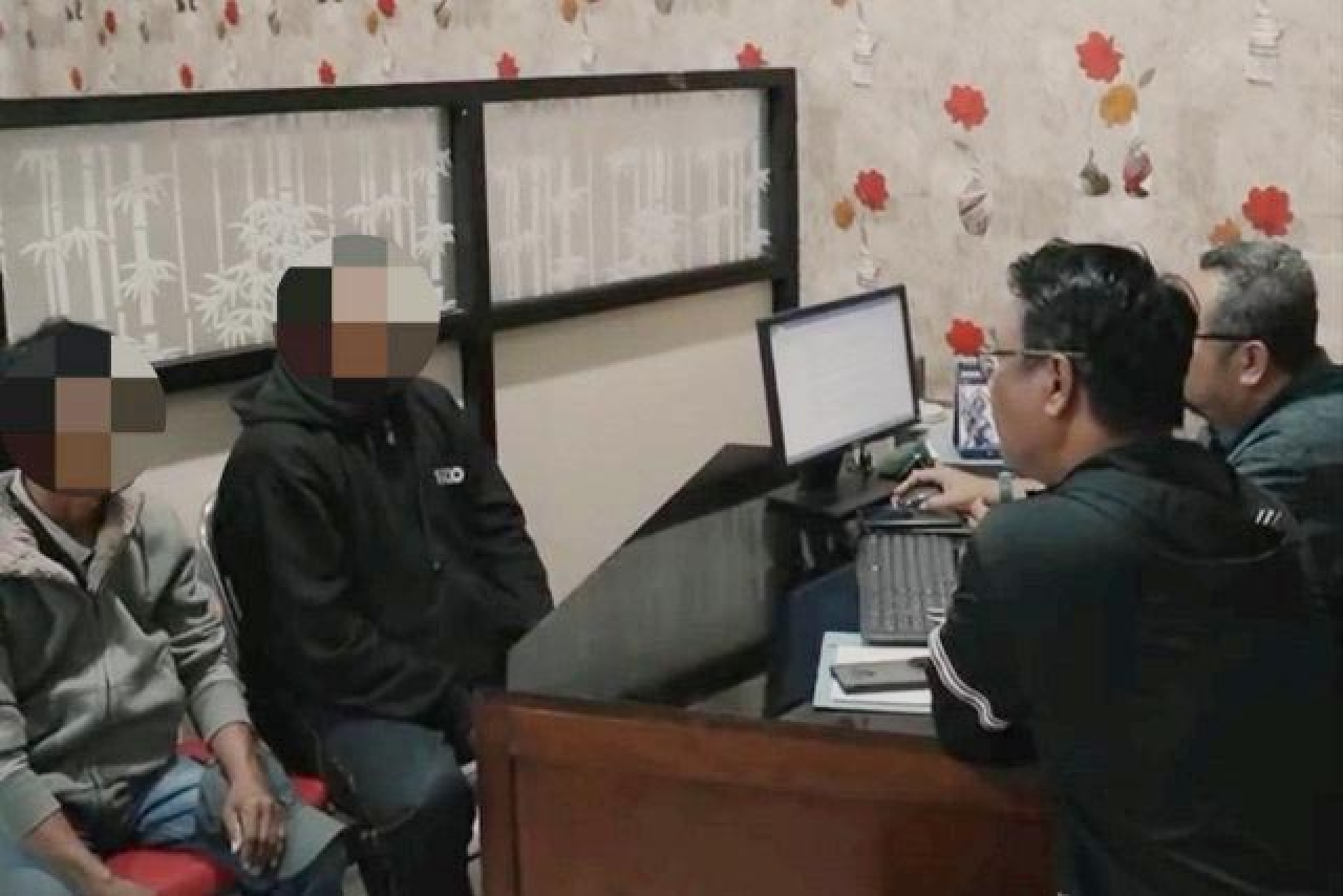 Tak Main-main Berantas Pungli, Eri Cahyadi Tindak Tegas 2 Petugas DLH Surabaya!