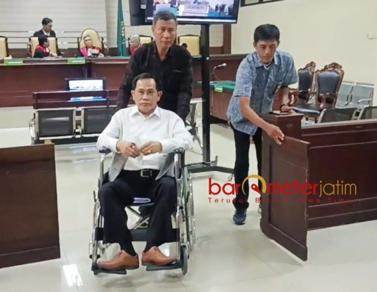 Eks Pejabat Dindik Jatim Hudiyono Divonis 10 Tahun, Lolos dari Tuntutan UP Rp 8 M!