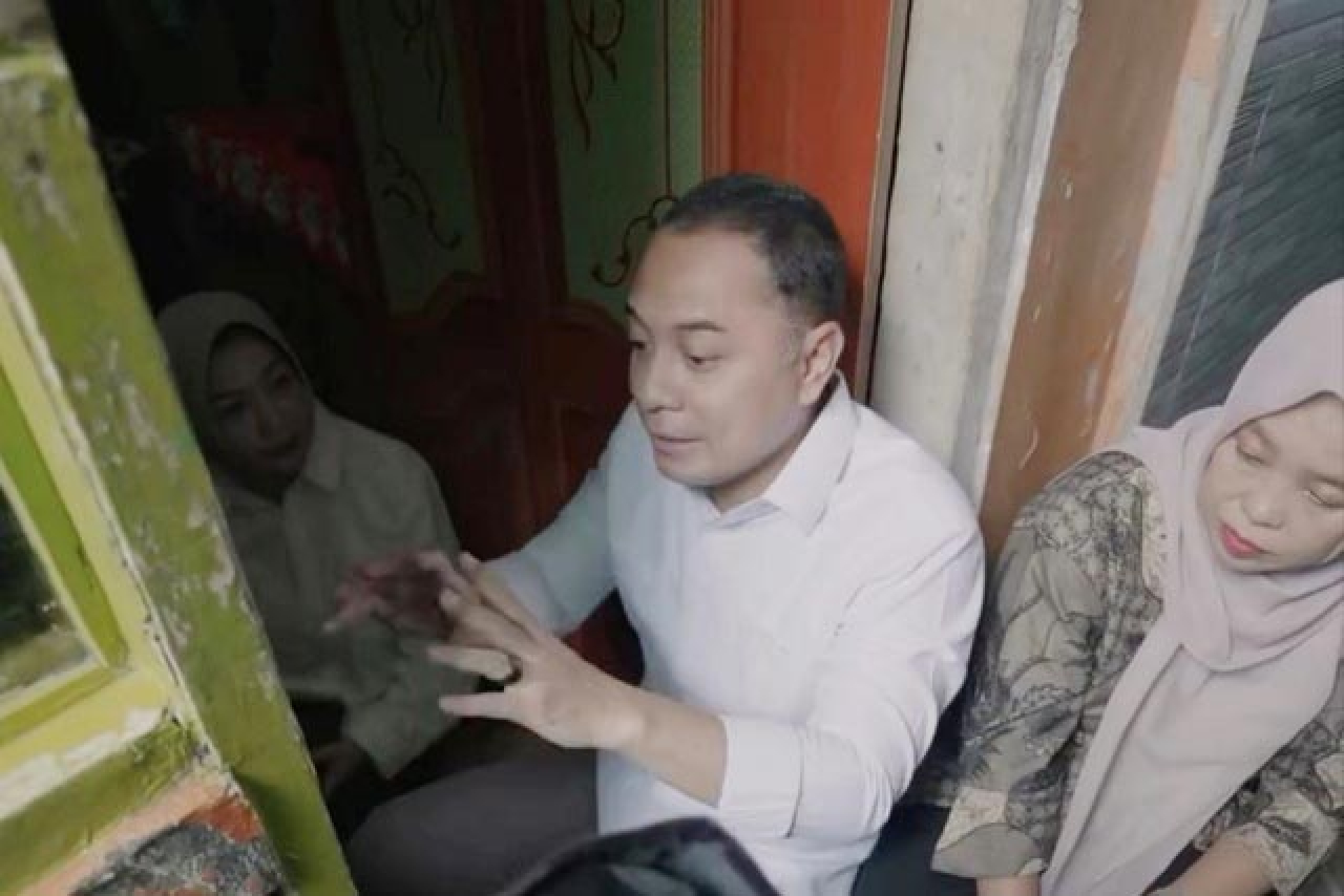 Bantuan Rutilahu di Surabaya, Eri Cahyadi Tak Berpatokan Data Desil!