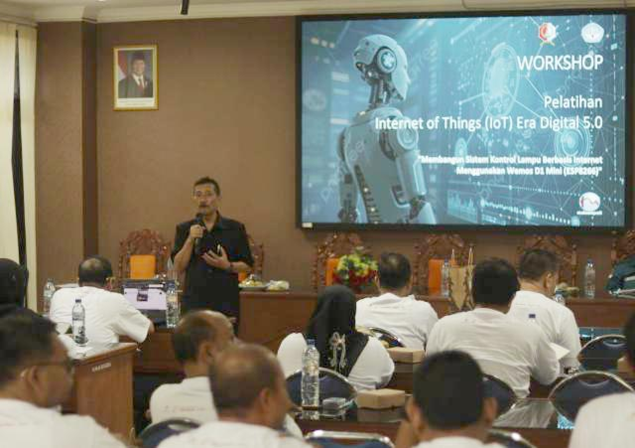 Pacu Kompetensi, 8 Jam Guru SD-SMP di Bojonegoro Digembleng IoT Digital 5.0
