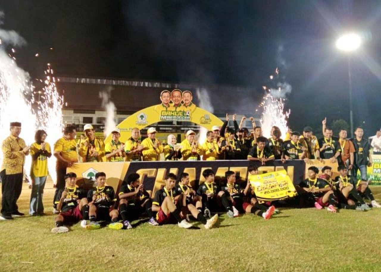 Bahlil Sentil Senior Politik Tak Sportif: Belajar dari Main Bola, Kalau Kalah Ya Kalah!